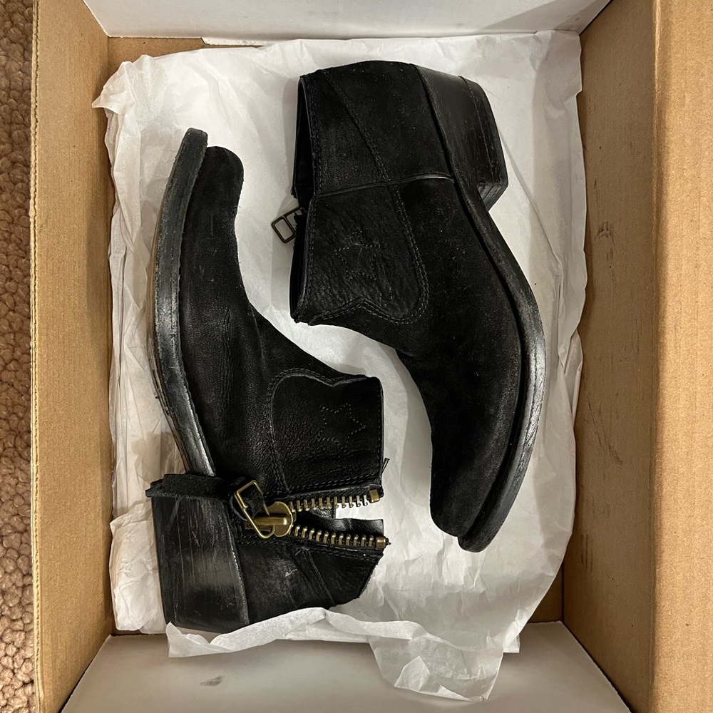 Annie Bing Black Ankle Boot